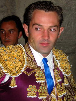 LUIS MIGUEL ENCABO